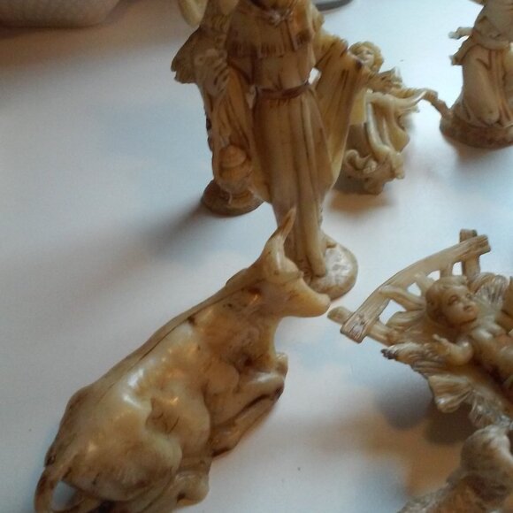 Vintage Collectable TBN Nativity Set 1970s Original Box 13 Pieces Plastic Detail - Picture 3 of 9